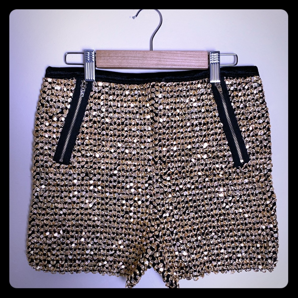 💛🖤Fashion Shorts 💛🖤 Gold / Black CÓDIGO